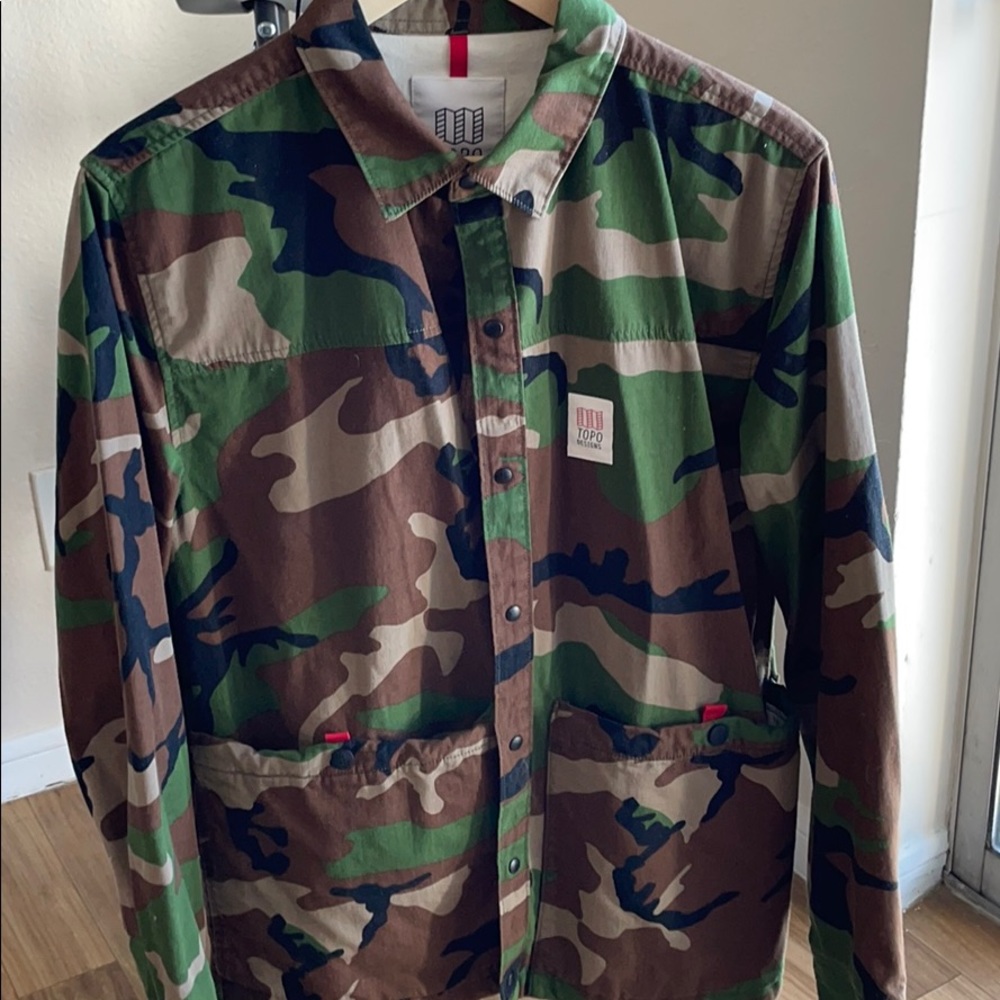 TOPO designs men’s medium army jacket